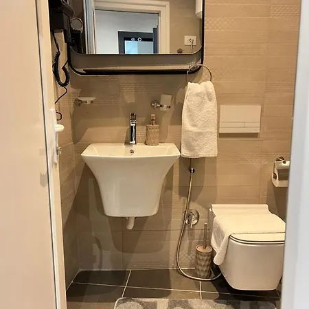 Bliss 5 Maj 3 Appartement Tirana